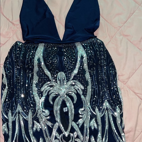 2 pc set bodysuit & skirt - Picture 4 of 5